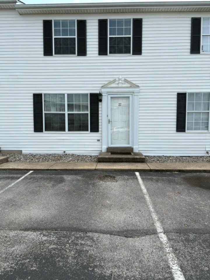 455 Three Springs Road Bowling Green Kentucky United States, for Sale, residential, Adam Hanes, LPT Realty