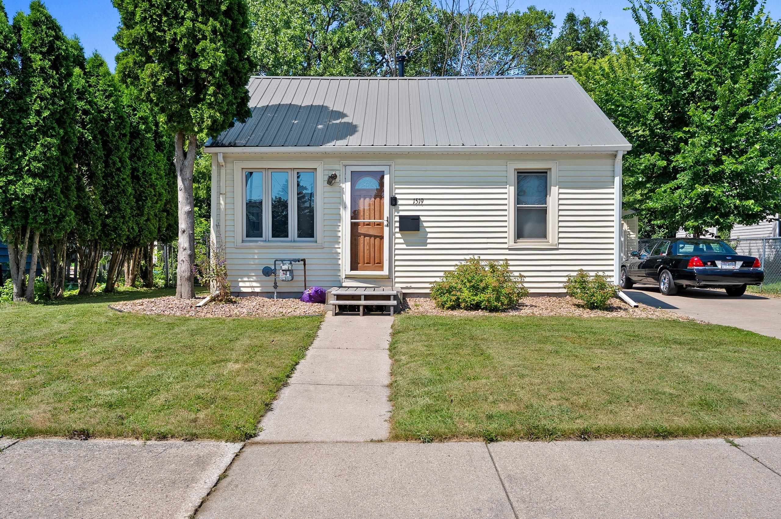 1519 N WAYNE Street Appleton Wisconsin United States, for Sale, residential,  , Fireside Realty LLC