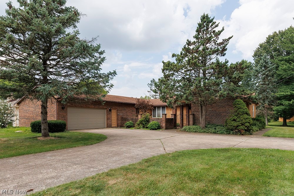 43254 Dellefield Road Elyria Ohio United States, for Sale, residential,  , InCom Real Estate - New Demo Office