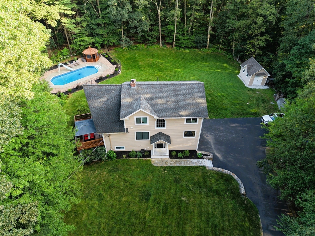 31 Green St Northborough Massachusetts United States, Sale Pending, residential,  , Media Realty Group Inc.