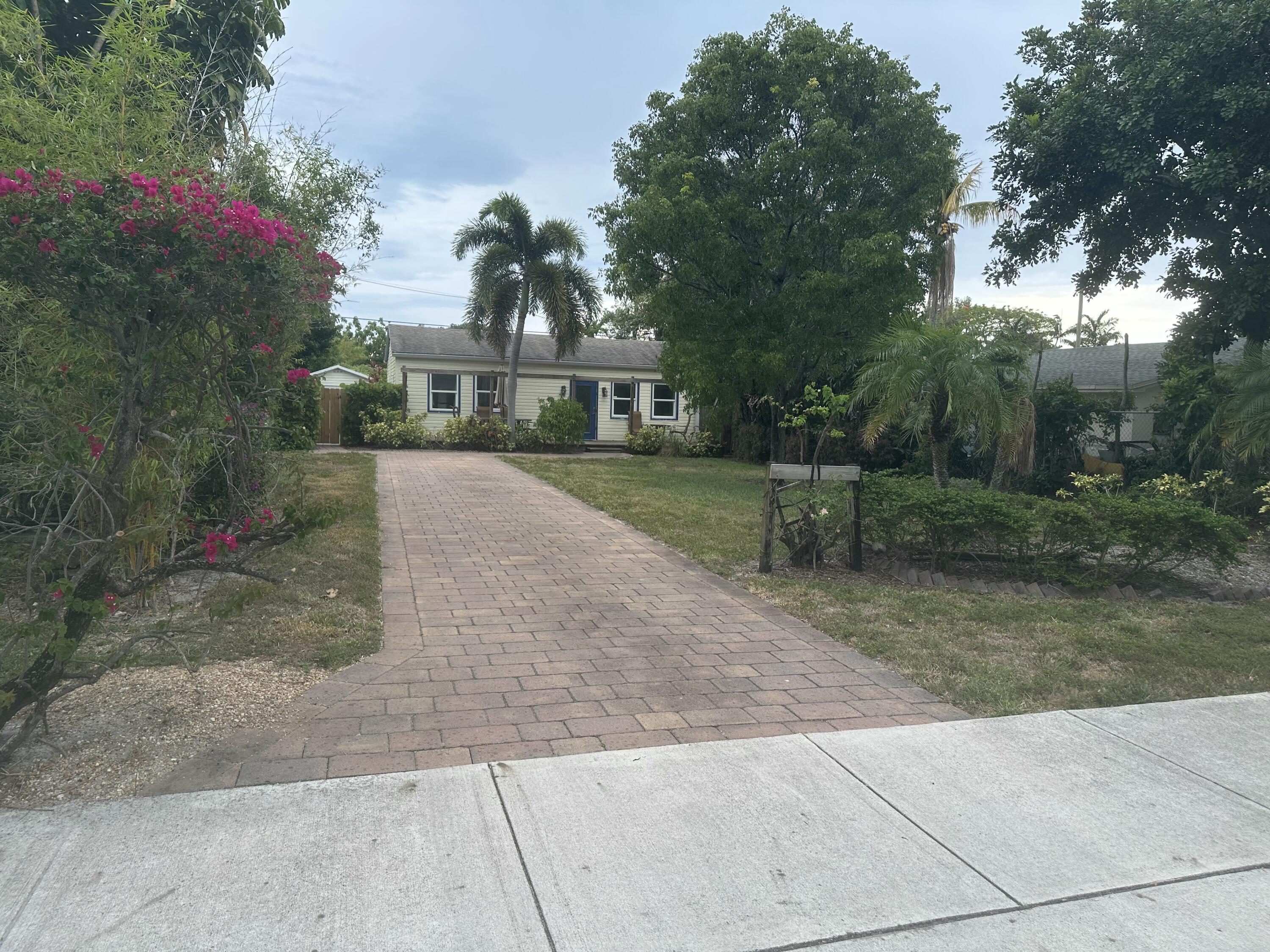 729 SE 2nd Avenue Delray Beach Florida United States, for Sale, residential, Arlene   Toolsie  , Re/Max Direct