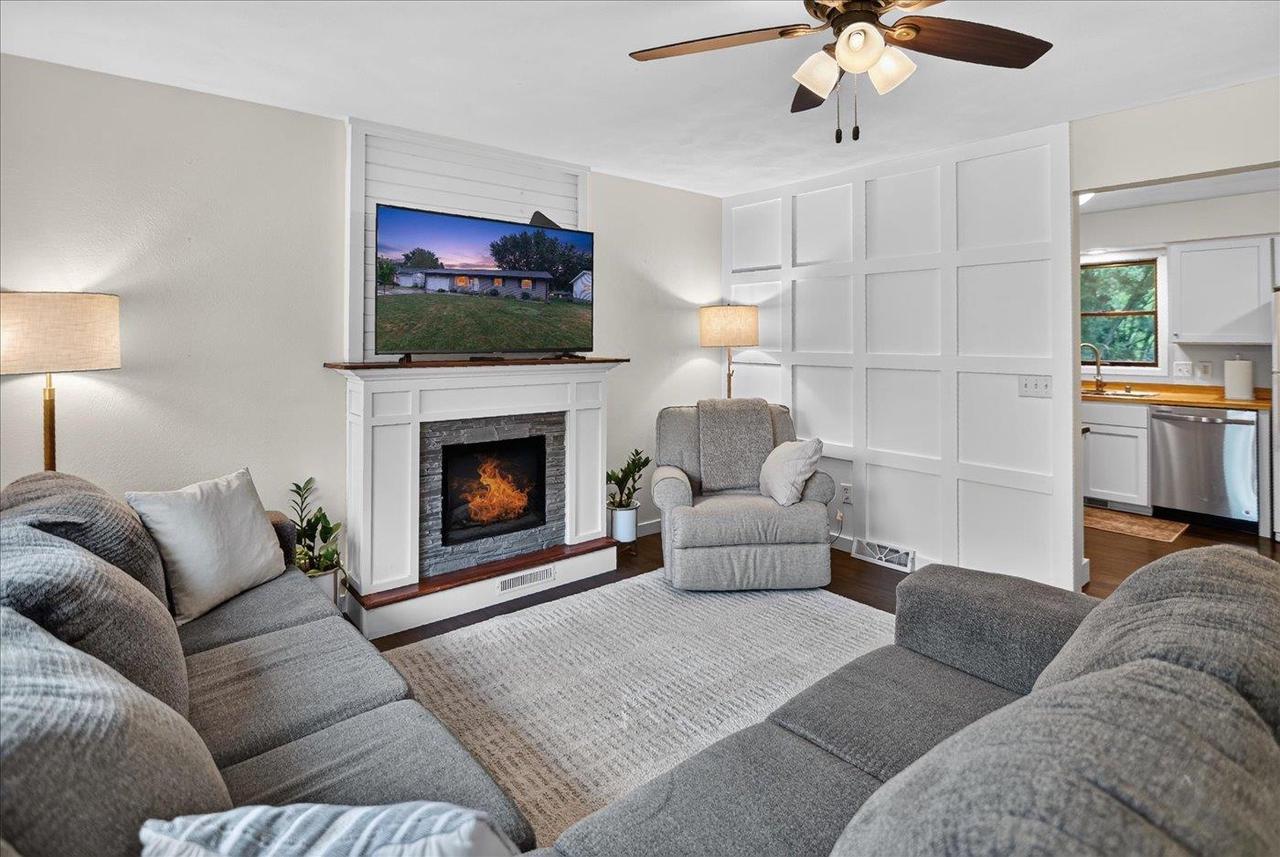 1419 Jasper Circle Sun Prairie Wisconsin United States, for Sale, residential, Todd Thiermann, Thiermann Realty Group LLC