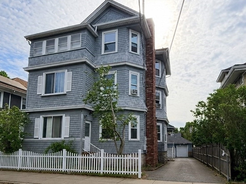 37 Shawmut St Fall River Massachusetts United States, Sold, residential, , SRG Properties Group--Century 21 North East