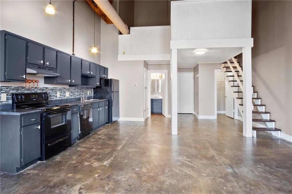 113 W 5th Street APT 303 Kansas City Missouri United States, for Sale, residential, Crystal Bade, Boveri Realty Group