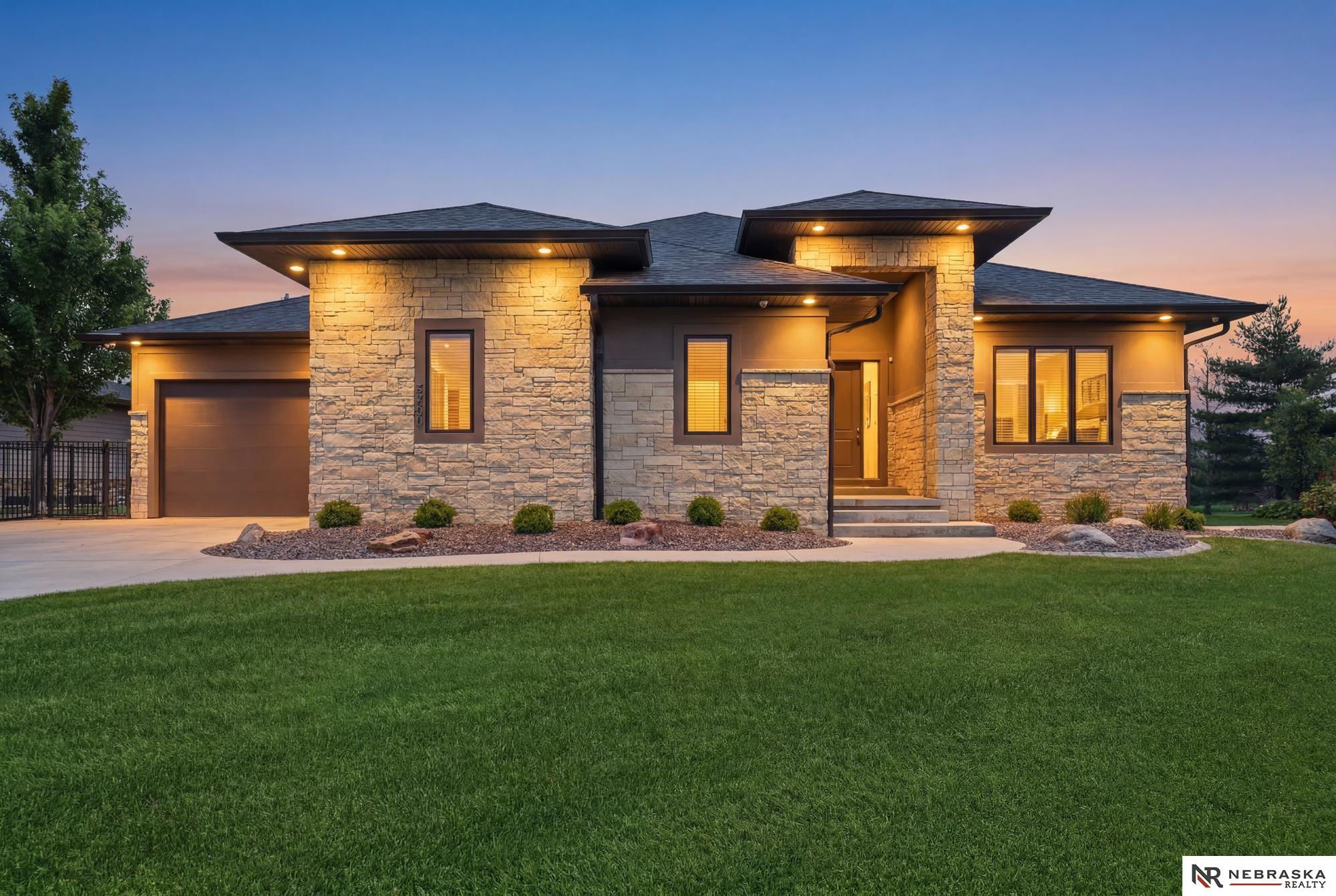 9700 Thornwood Circle Lincoln Nebraska United States, for Sale, residential,  , Wolf Professional Realty PC