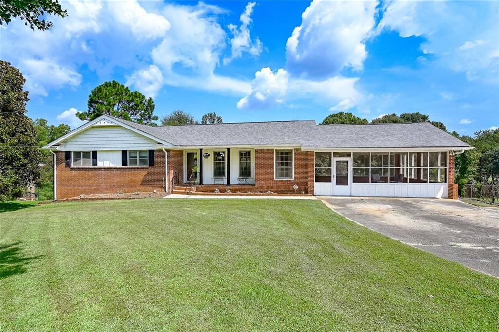 2484 SW Northview Drive Austell Georgia United States, for Sale, residential, Keely George, Maximum One Greater Atlanta Realtors