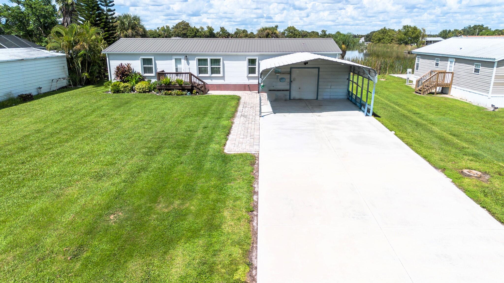 1215 Friendship Drive Moore Haven Florida United States, Sold, residential, , Mixon Real Estate Group, LLC