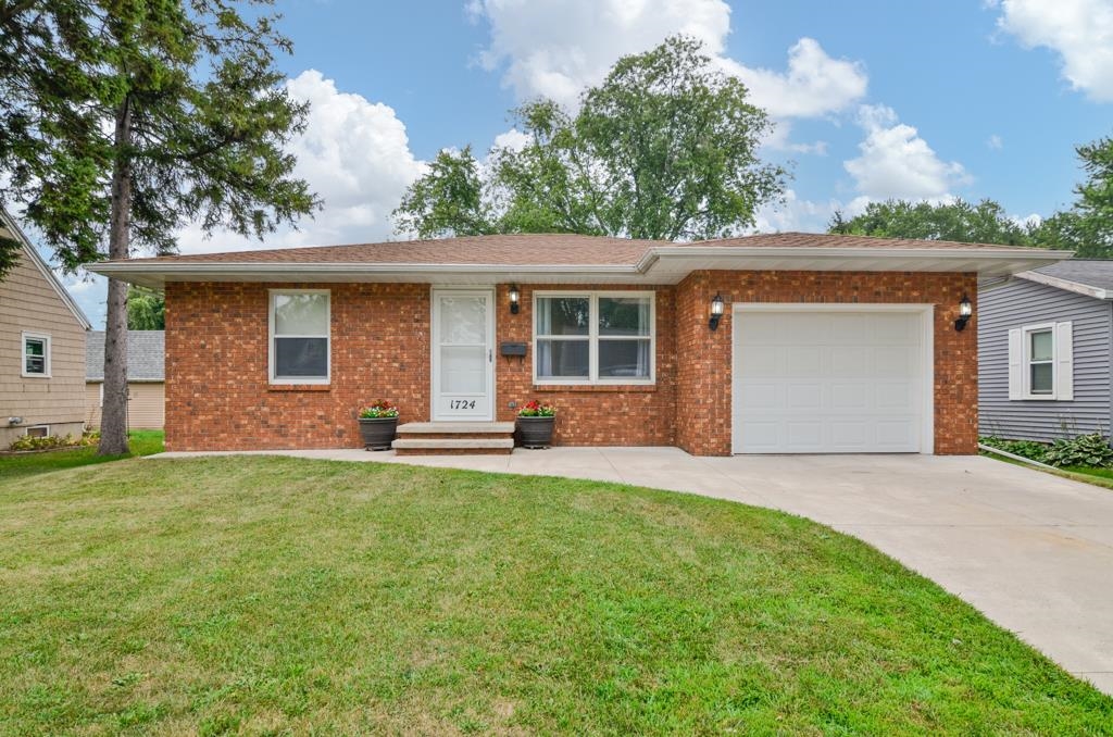 1724 N ULLMAN Street Appleton Wisconsin United States, for Sale, residential,  , Fireside Realty LLC