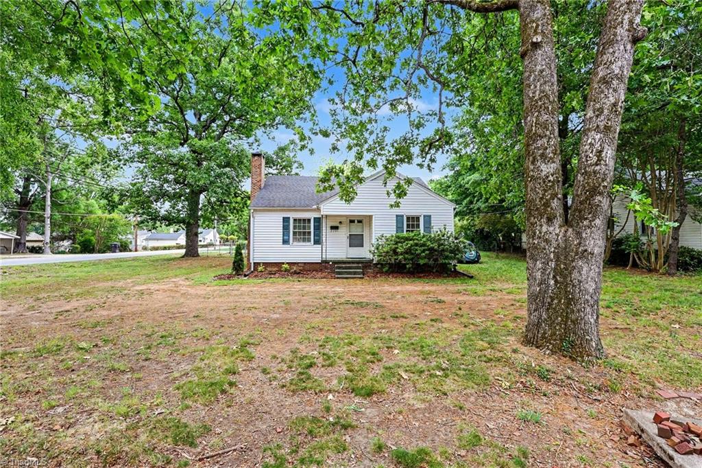 2201 Edgewood Drive High Point North Carolina United States, for Sale, residential, J.C. Grose, Triad Home and Land Co.