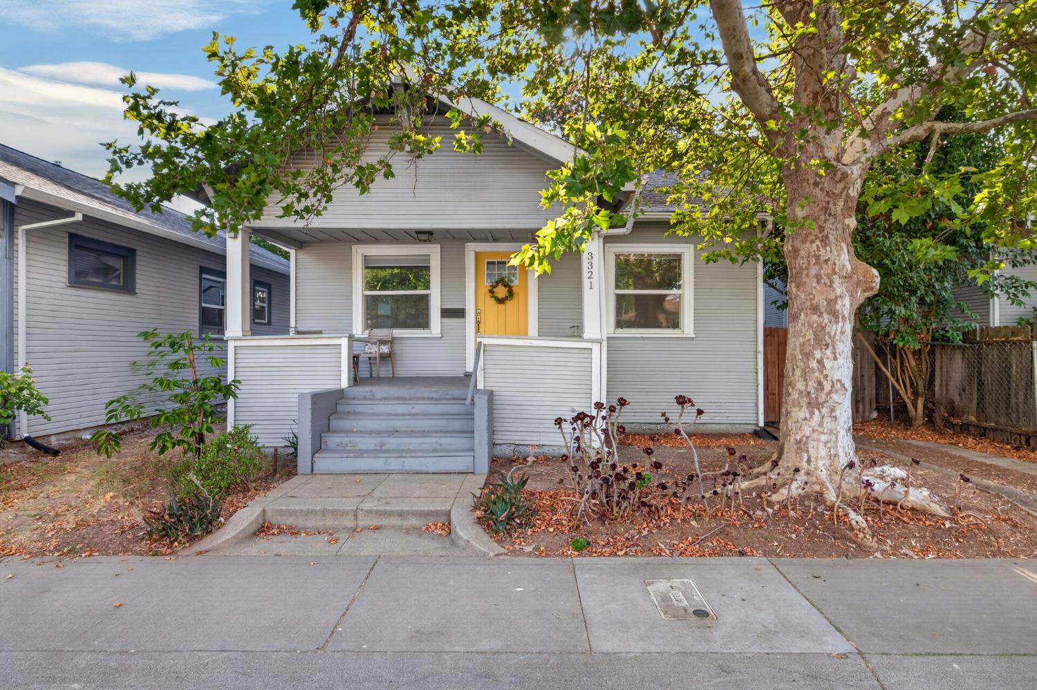 3321 35th Street Sacramento California United States, for Sale, residential,  , SacHomes Realty Group