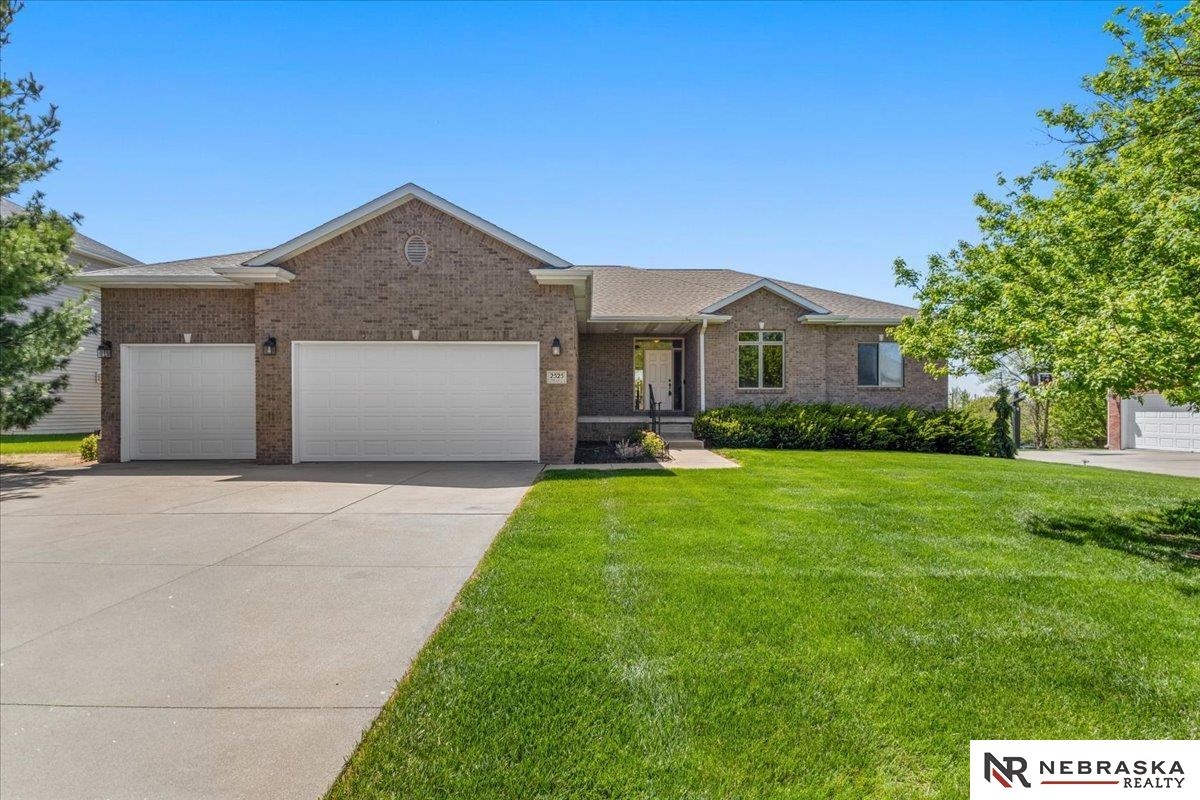 2525 Ridgeline Court Lincoln Nebraska United States, for Sale, residential,  , Wolf Professional Realty PC