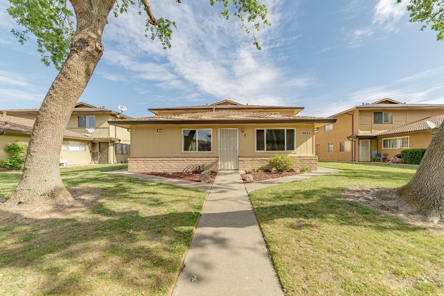 4609 Greenholme Drive APT 1 Sacramento California United States, for Sale, residential,  , SacHomes Realty Group