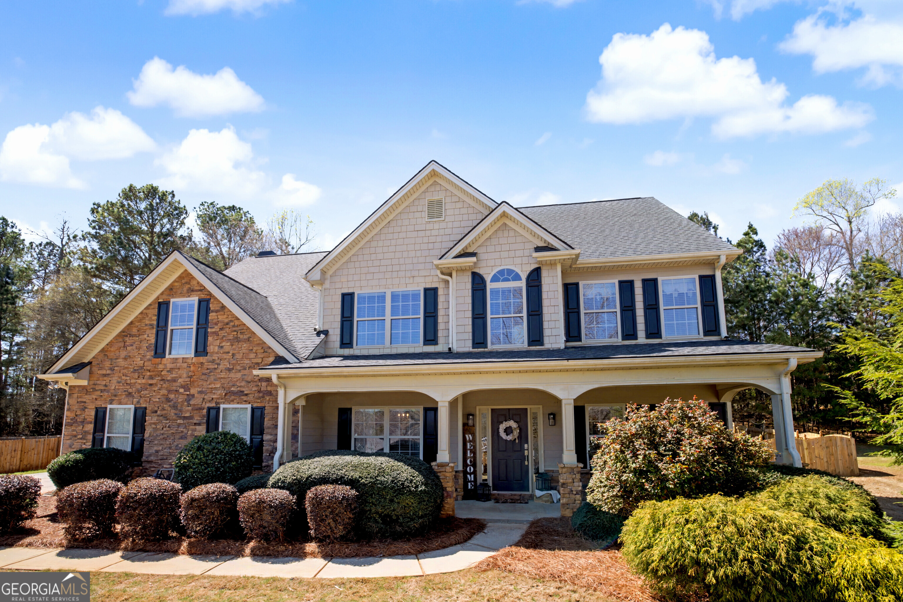 414 Long Shore Way Newnan Georgia United States, for Sale, residential, Kit Johnson, Brick and Branch Real Estate