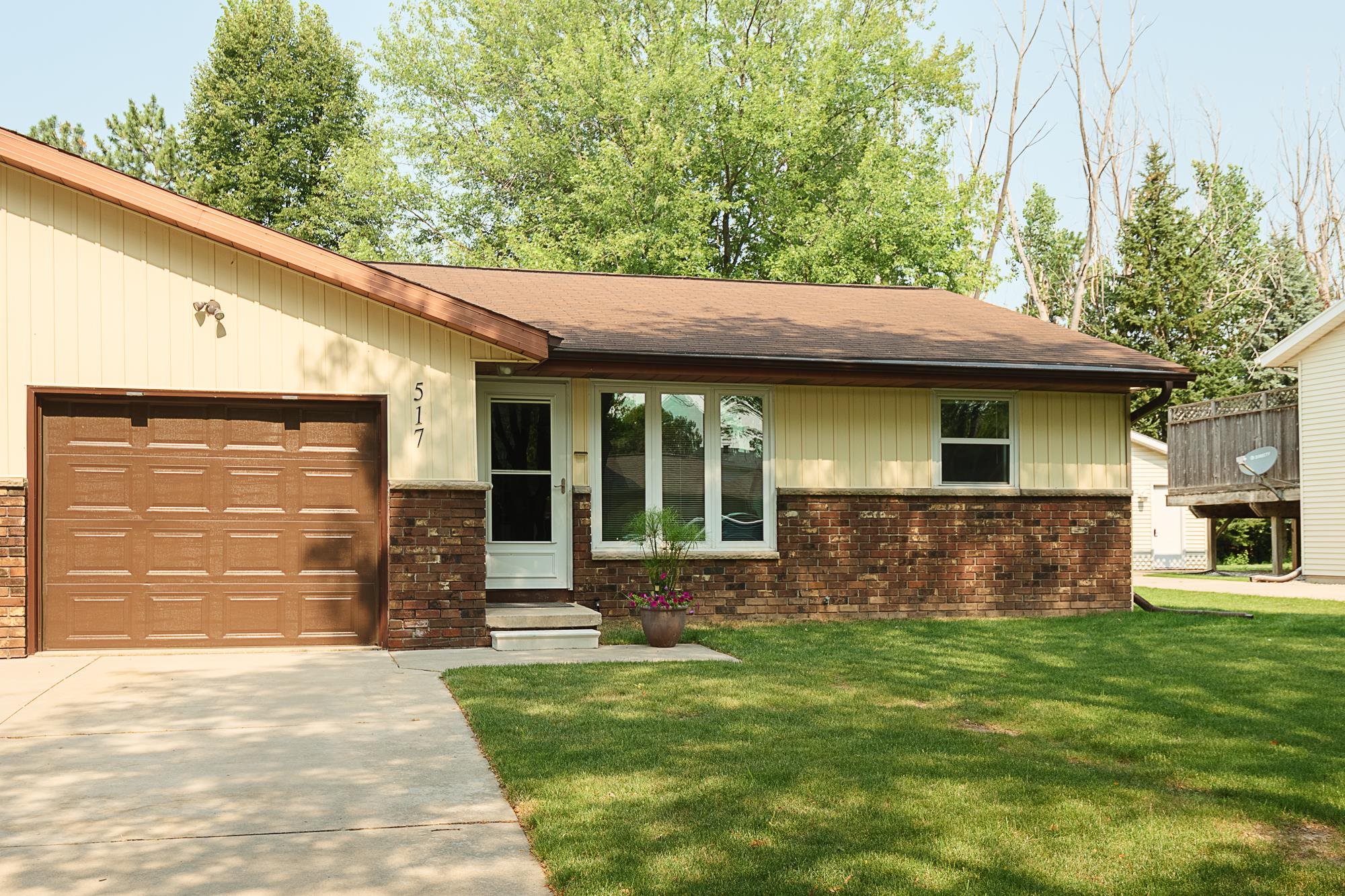 517 KELLY JO Drive Green Bay Wisconsin United States, for Sale, residential,  , Fireside Realty LLC