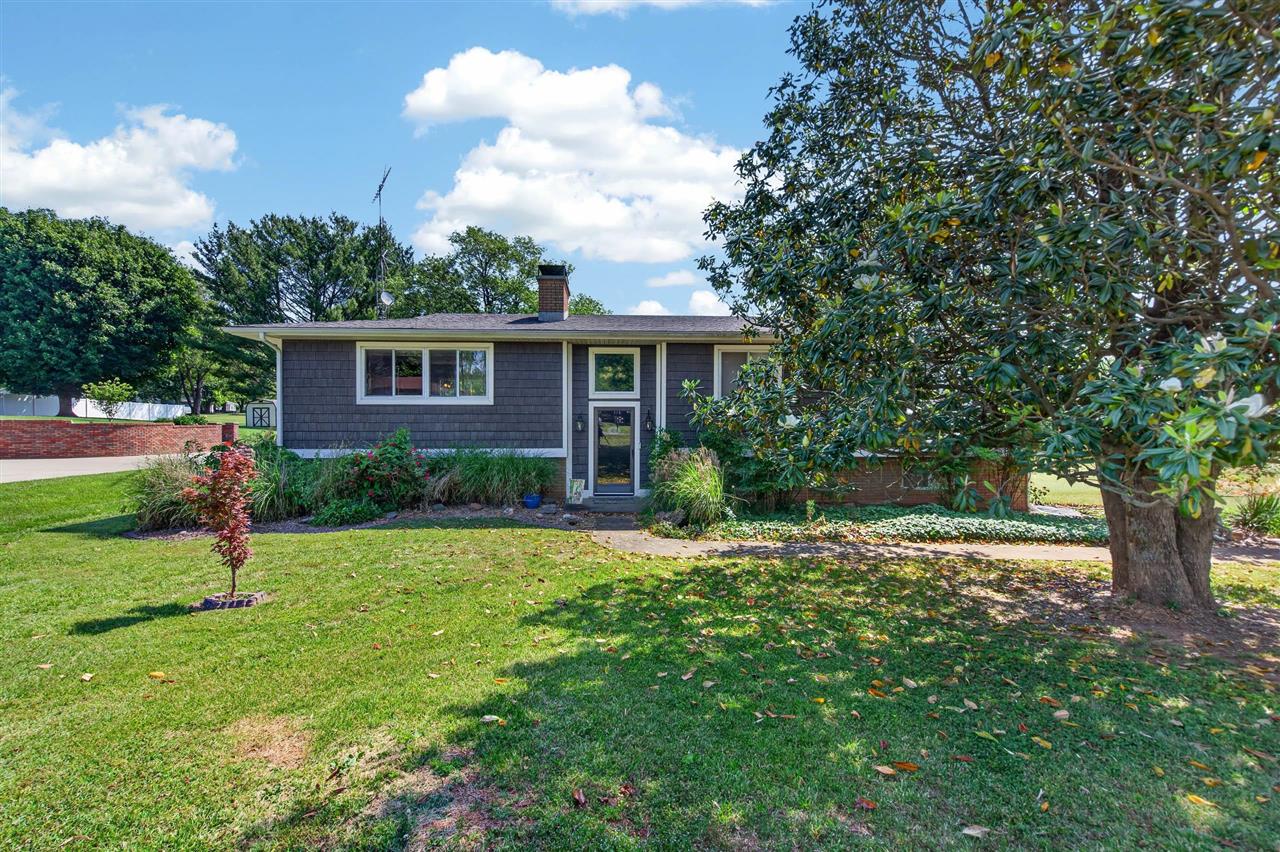 660 Peachtree Lane Bowling Green Kentucky United States, for Sale, residential, Adam  Hanes, LPT Realty