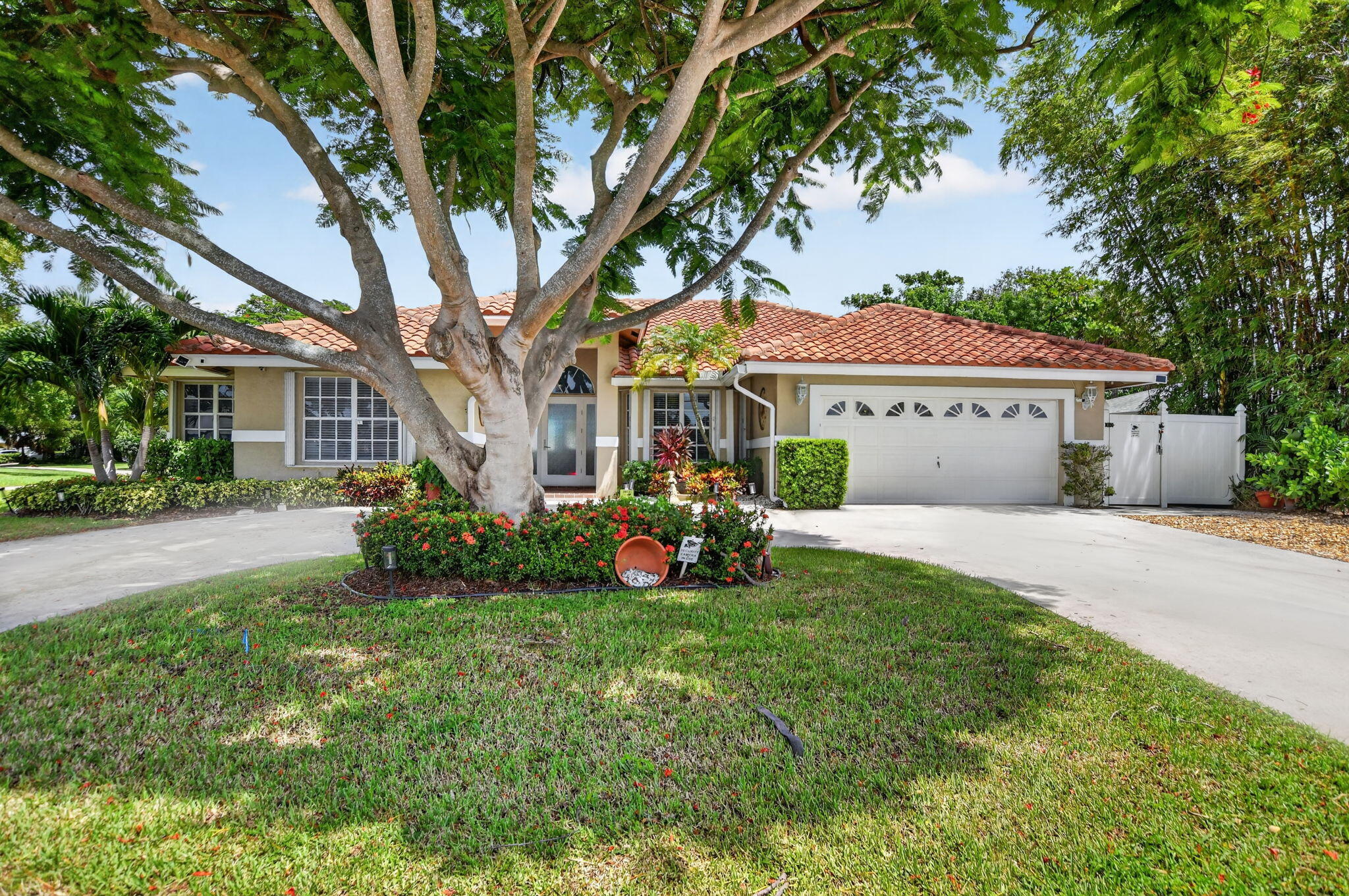 703 AVOCET Road Delray Beach Florida United States, for Sale, residential, Arlene   Toolsie  , Re/Max Direct