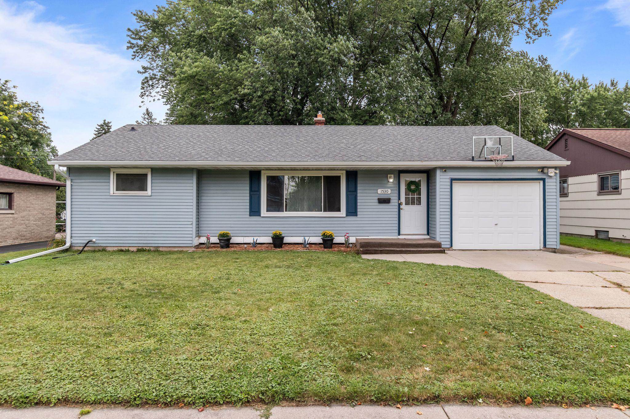 1530 S WALDEN Avenue Appleton Wisconsin United States, for Sale, residential,  , Fireside Realty LLC