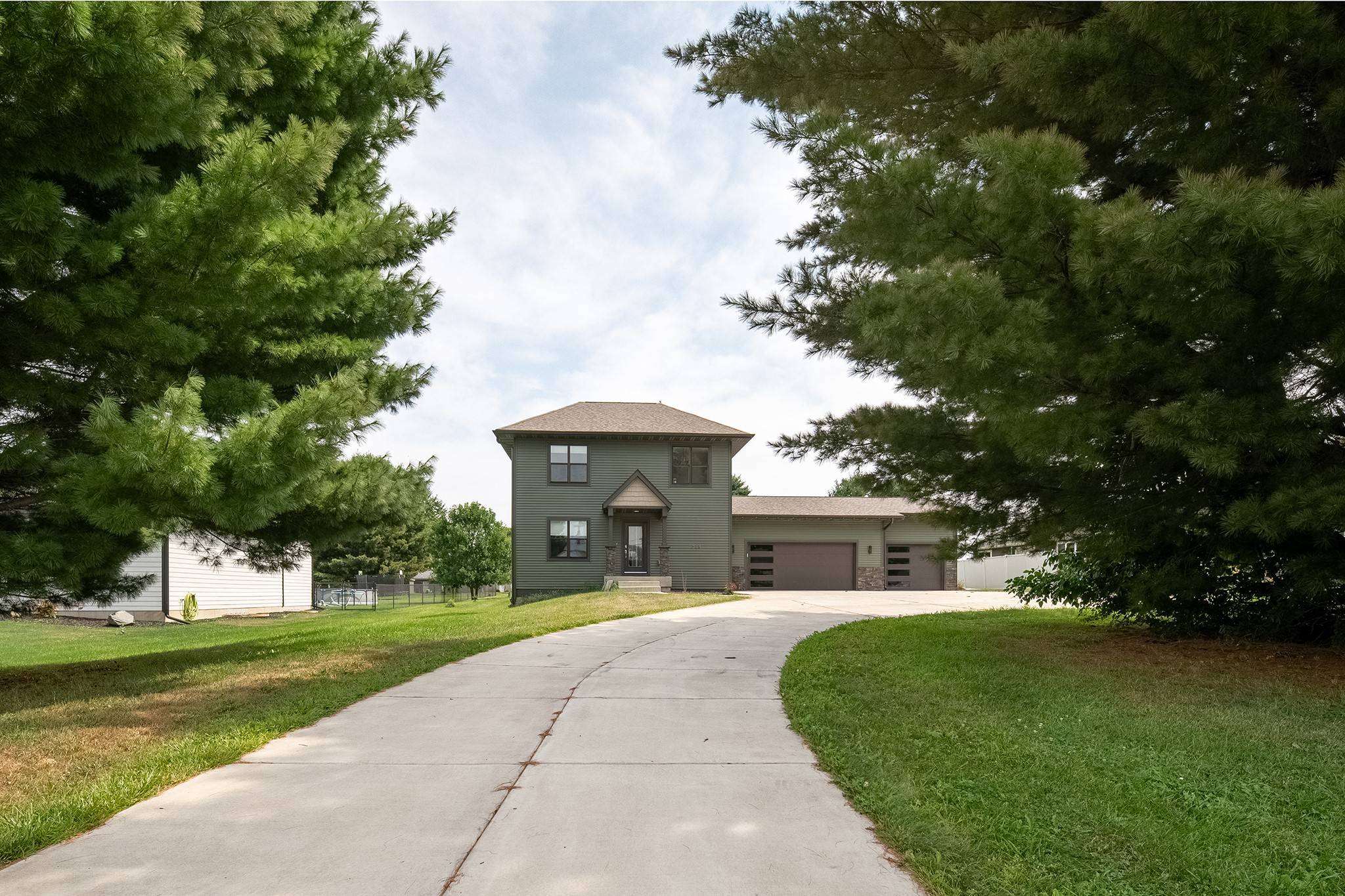 744 S State Street Fall Creek Wisconsin United States, for Sale, residential, Anna Oliver, Incom Example Demo Office