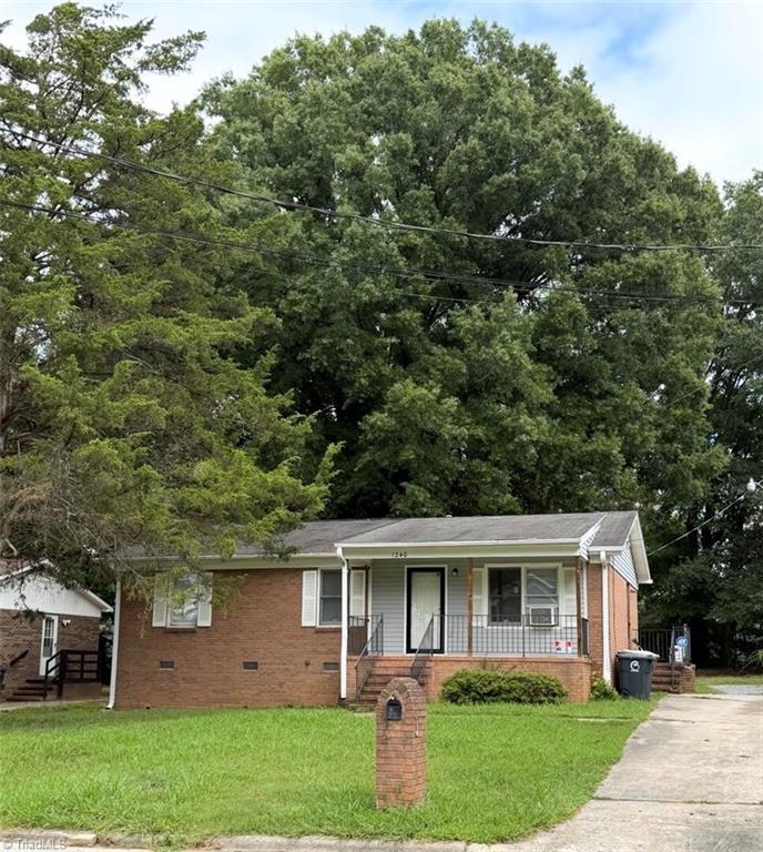 1240 Woodbriar Avenue Greensboro North Carolina United States, for Sale, residential,  , The Headley Group Realty