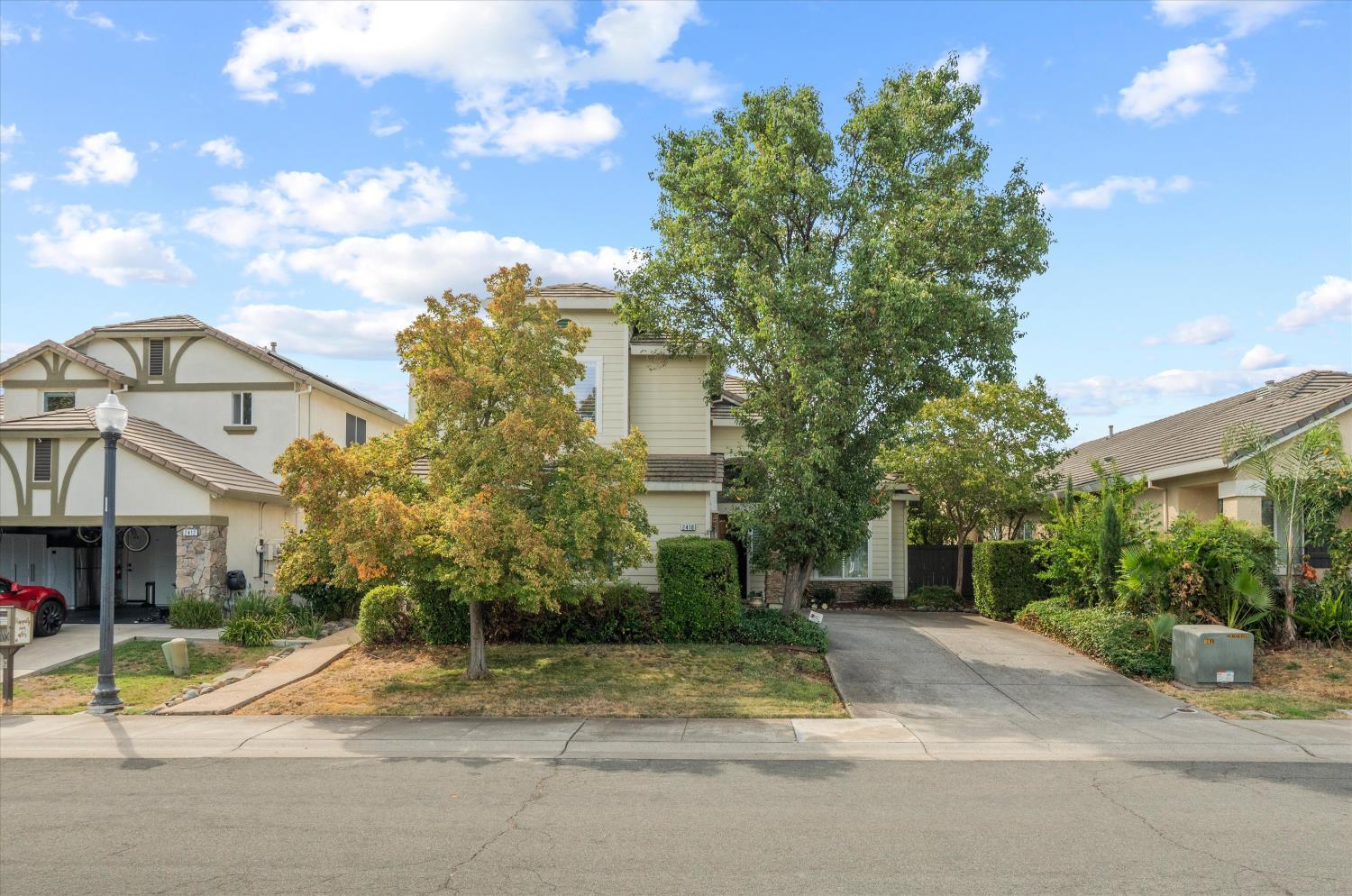 2418 Autumn Meadow Avenue Sacramento California United States, for Sale, residential, , Royalty Property Management & Realty