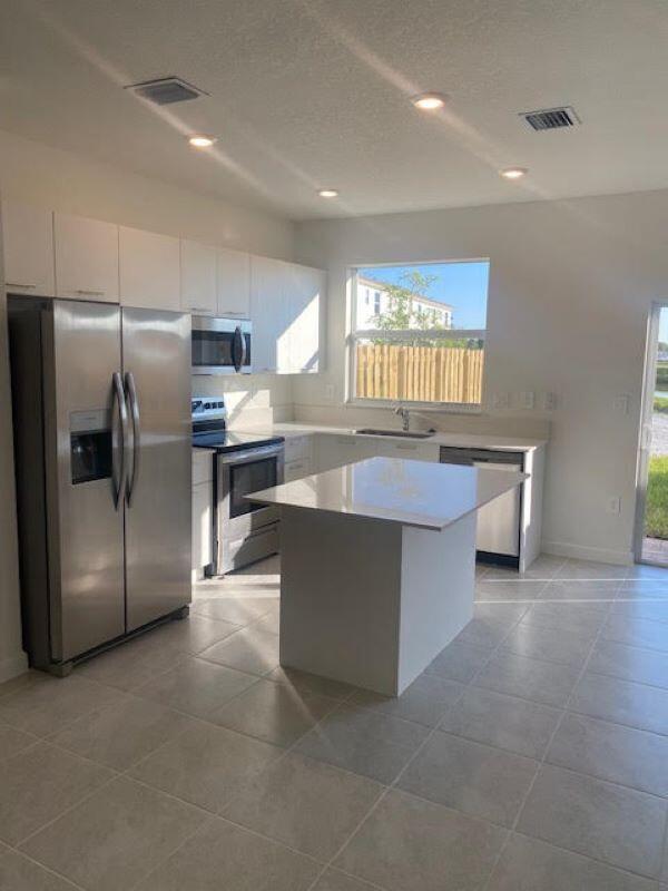 2354 NW 125th Street Miami Florida United States, for Sale, residential, Nicholas Clark, Incom New Example Office