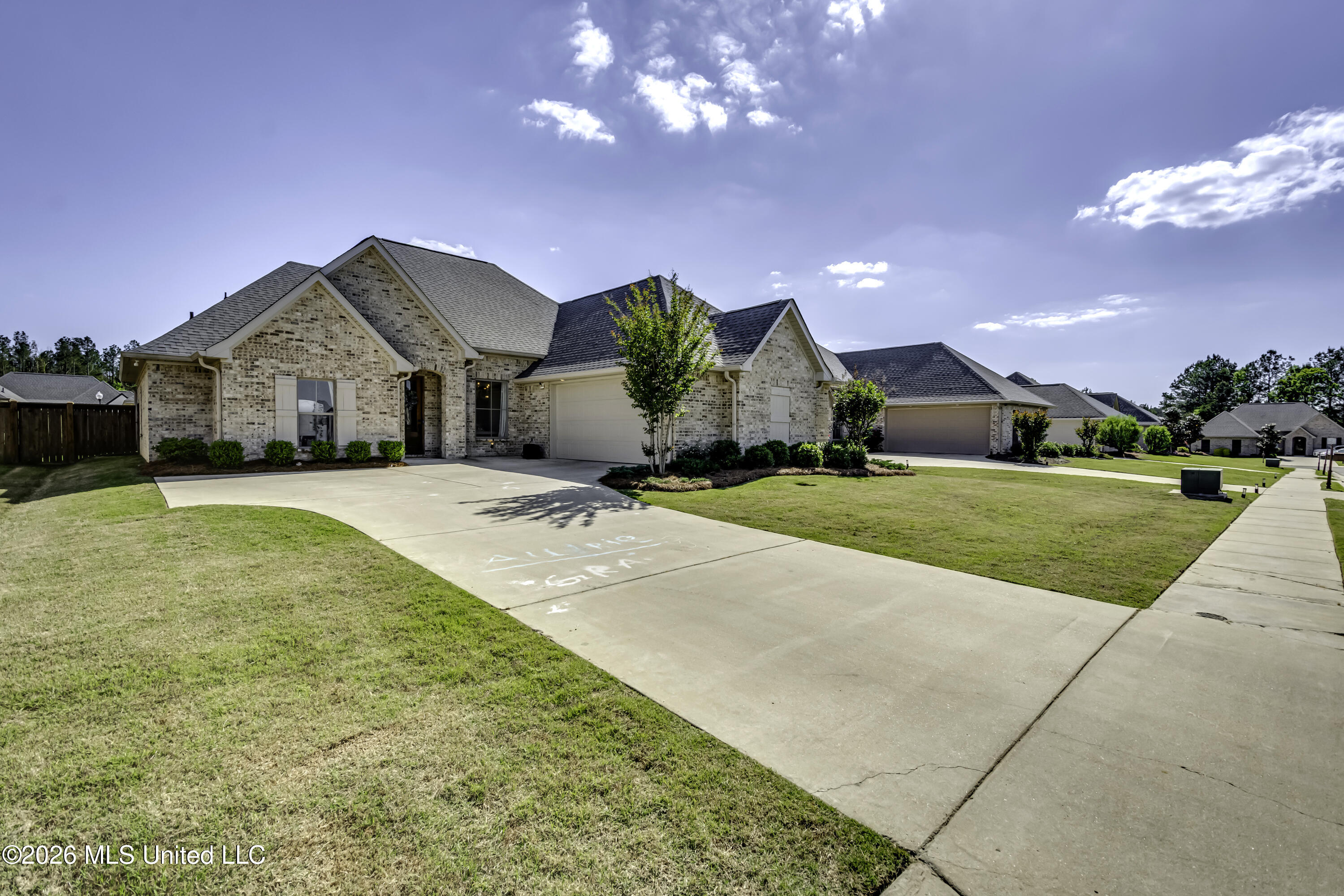 1006 Kensington Drive Flowood Mississippi United States, for Sale, residential, Jessica McLaurin, Rezults Realty, LLC