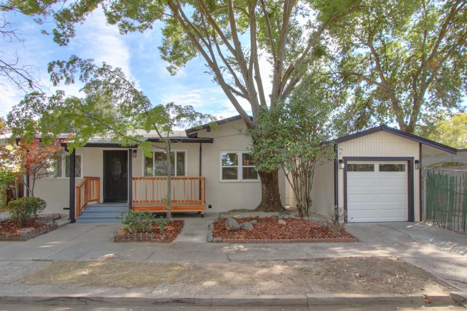2038 Markham Way Sacramento California United States, for Sale, residential, , Royalty Property Management & Realty