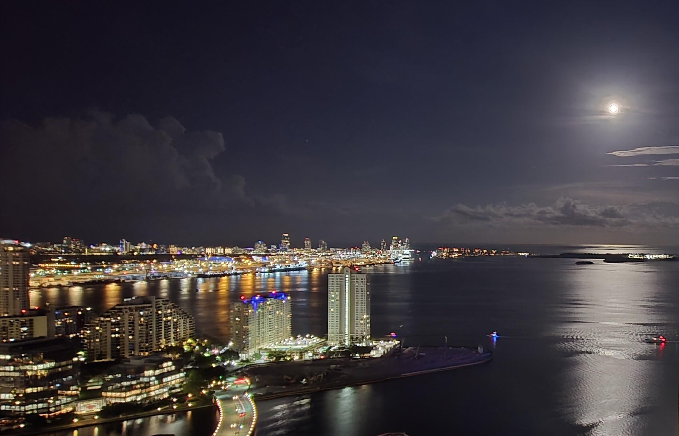 951 Brickell Avenue APT 4308 Miami Florida United States, for Sale, residential, Henry Smith, Incom Sample Office