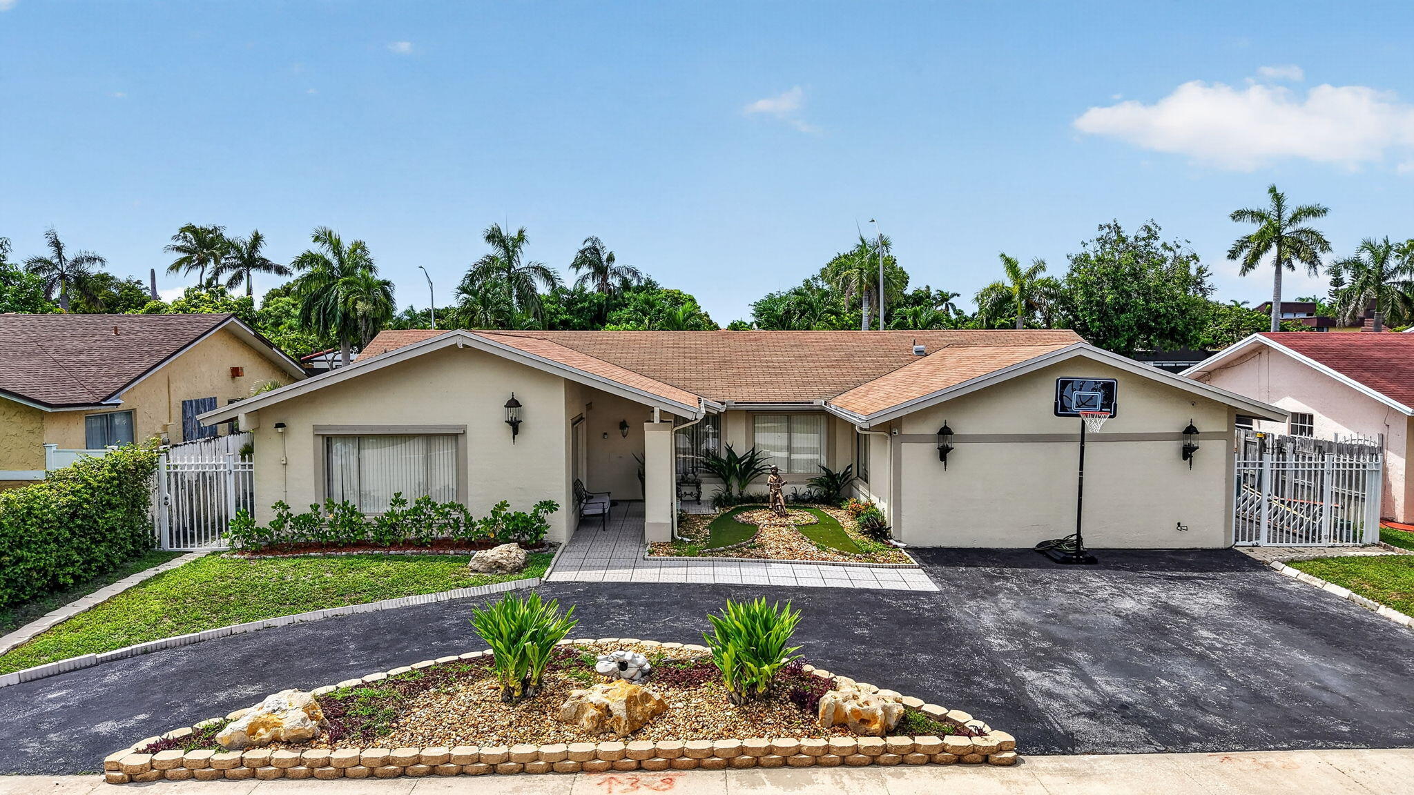 910 NE 205TH Street Miami Florida United States, for Sale, residential, Nicholas Clark, Incom New Example Office