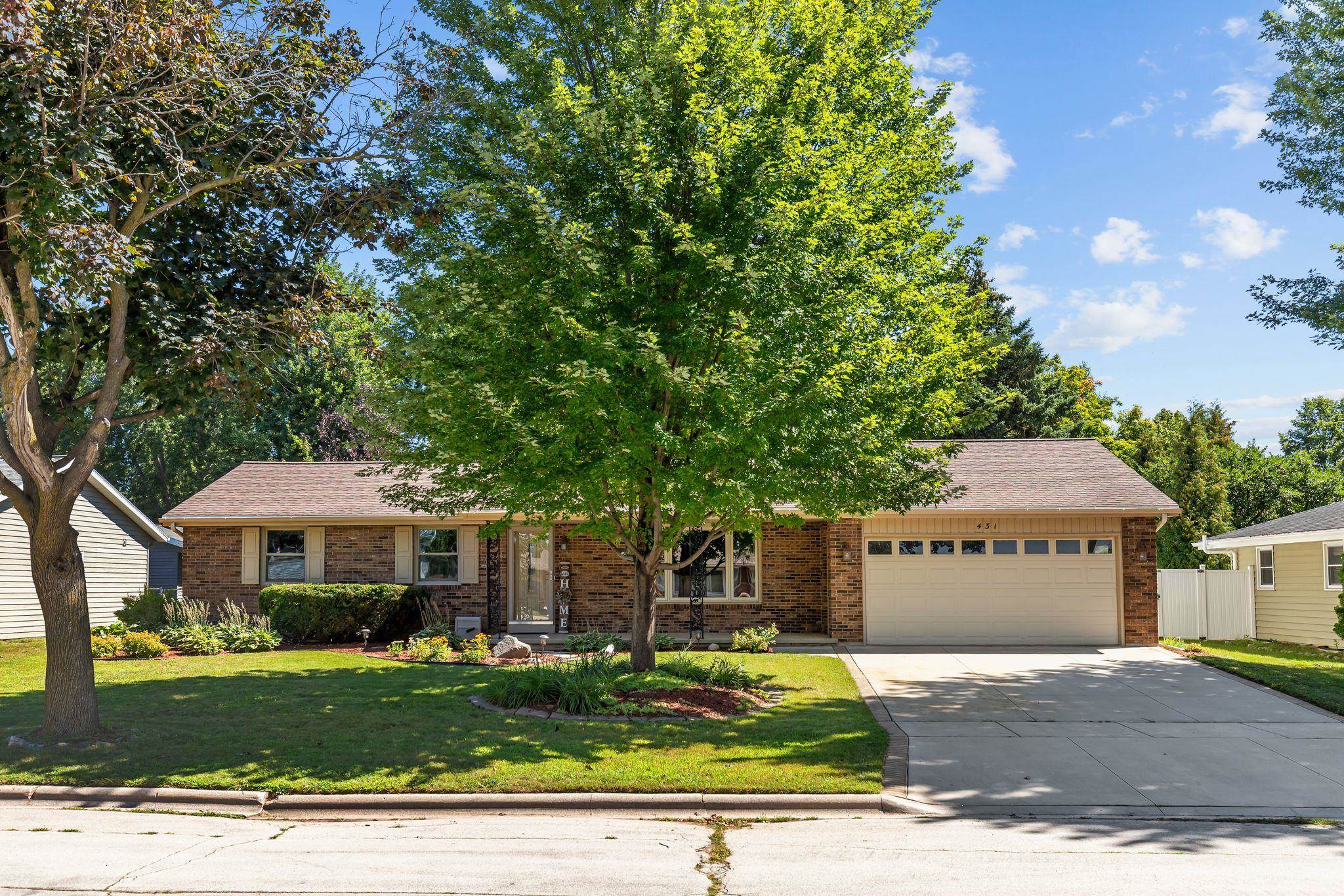 431 ROBERT Lane Green Bay Wisconsin United States, for Sale, residential,  , Fireside Realty LLC