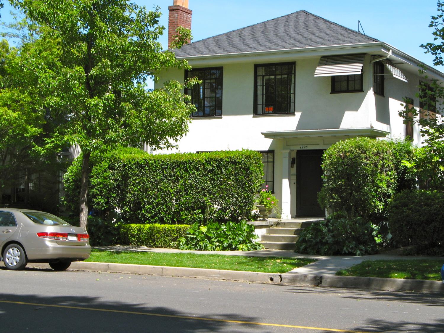 1925 22nd Street Sacramento California United States, for Sale, residential,  , SacHomes Realty Group