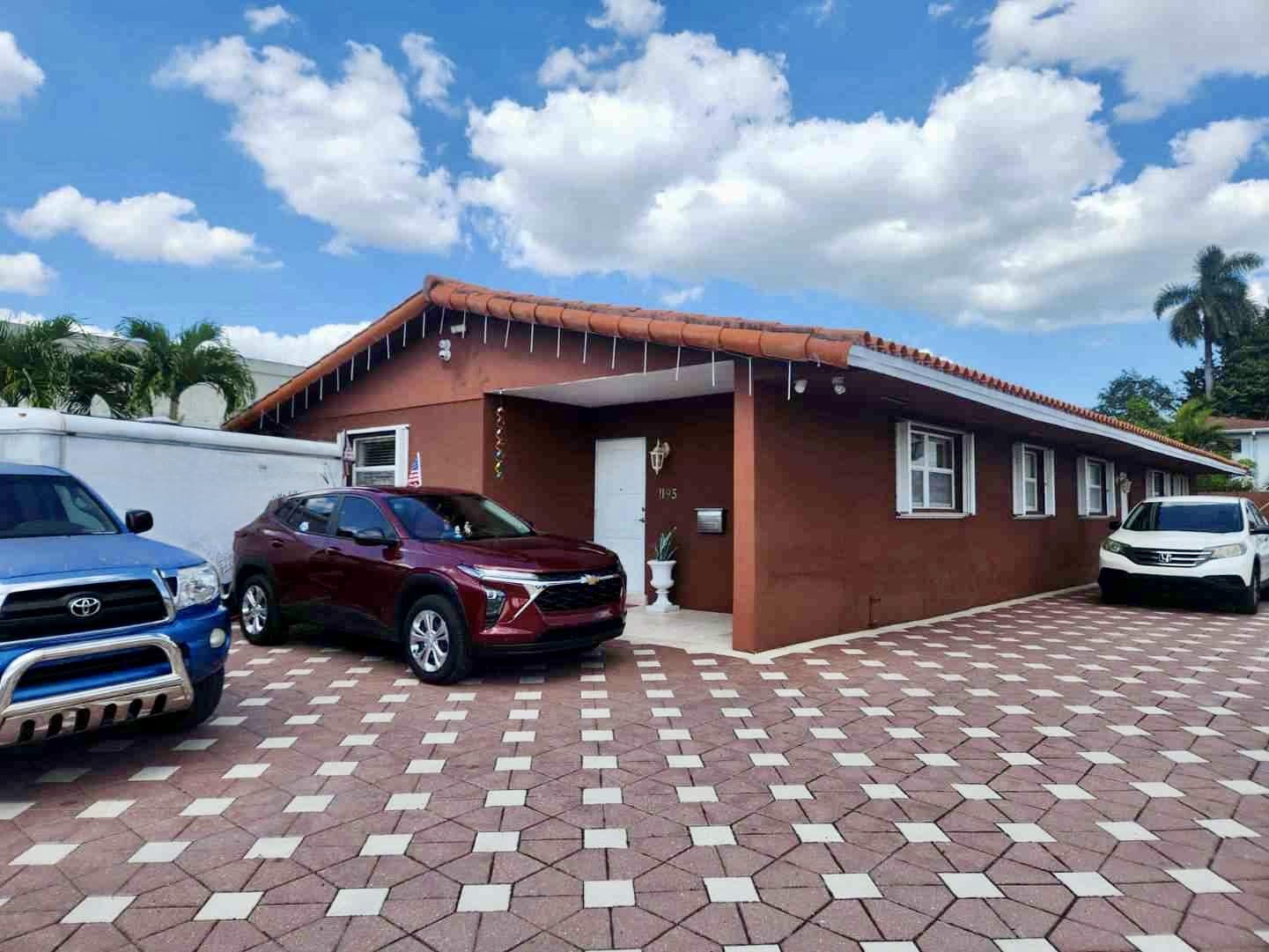 1195 NW 30TH Place Miami Florida United States, for Sale, commercial,  , INCOM OFFICE EXAMPLE