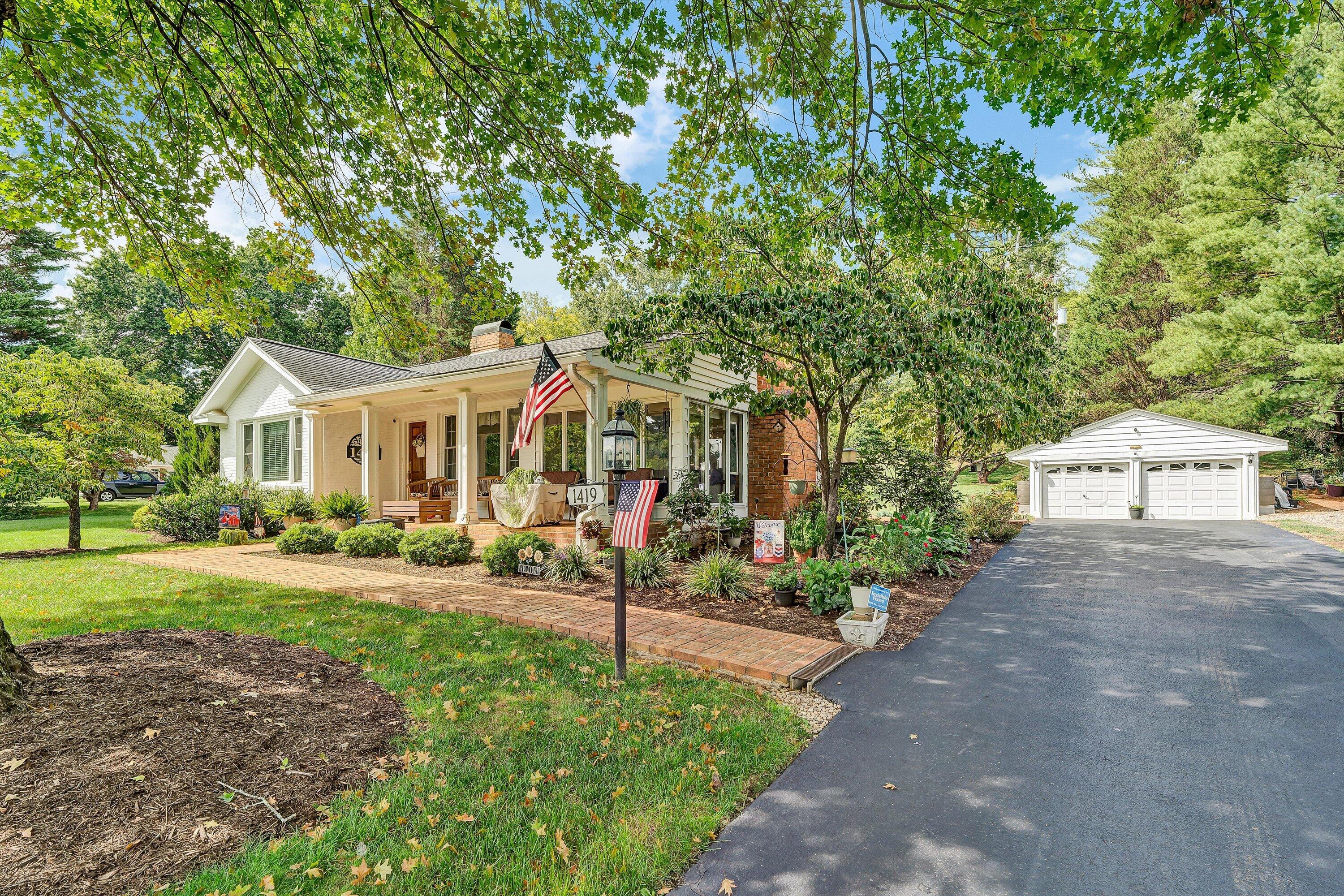 1419 Crestmoor DR Roanoke Virginia United States, for Sale, residential,  , Varney Realty Partners