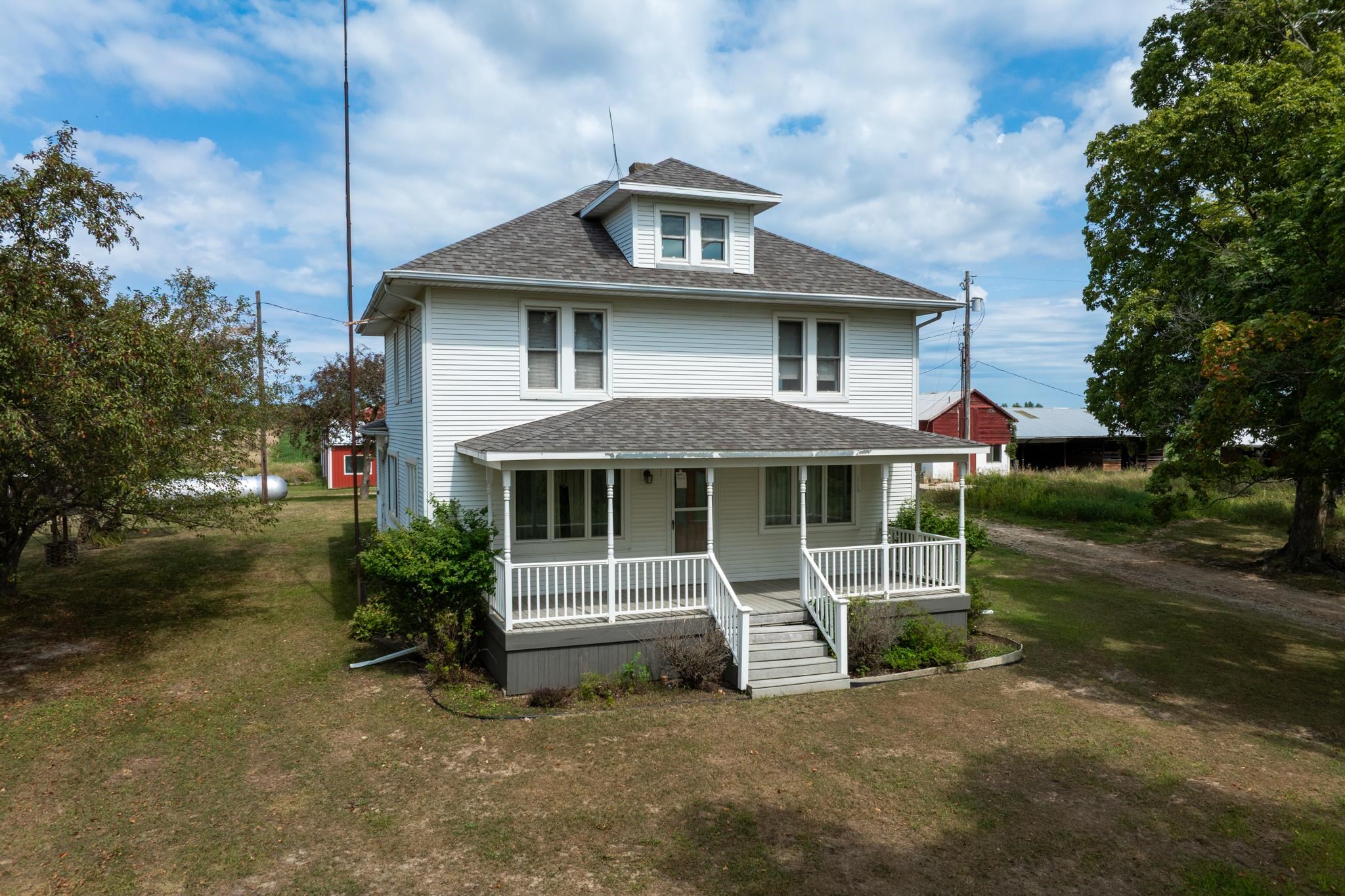 402 W Chapman Road Mount Pleasant Michigan United States, for Sale, residential,  , InCom Real Estate - New Demo Office