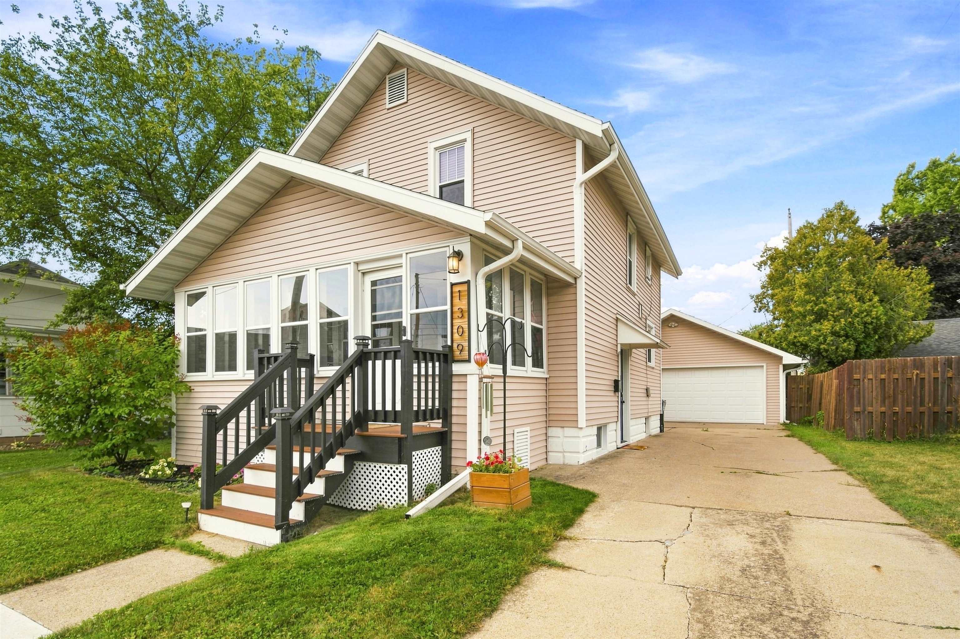1309 N MORRISON Street Appleton Wisconsin United States, for Sale, residential,  , Fireside Realty LLC