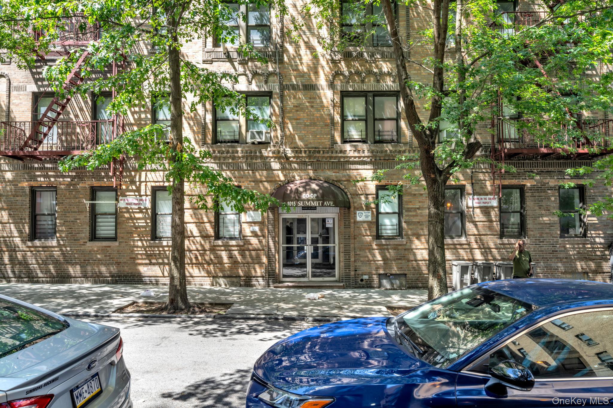1015 Summit Avenue APT 1D Bronx New York United States, for Sale, residential, Anthony Omoruan, Keller Williams Realty, NYC Grp