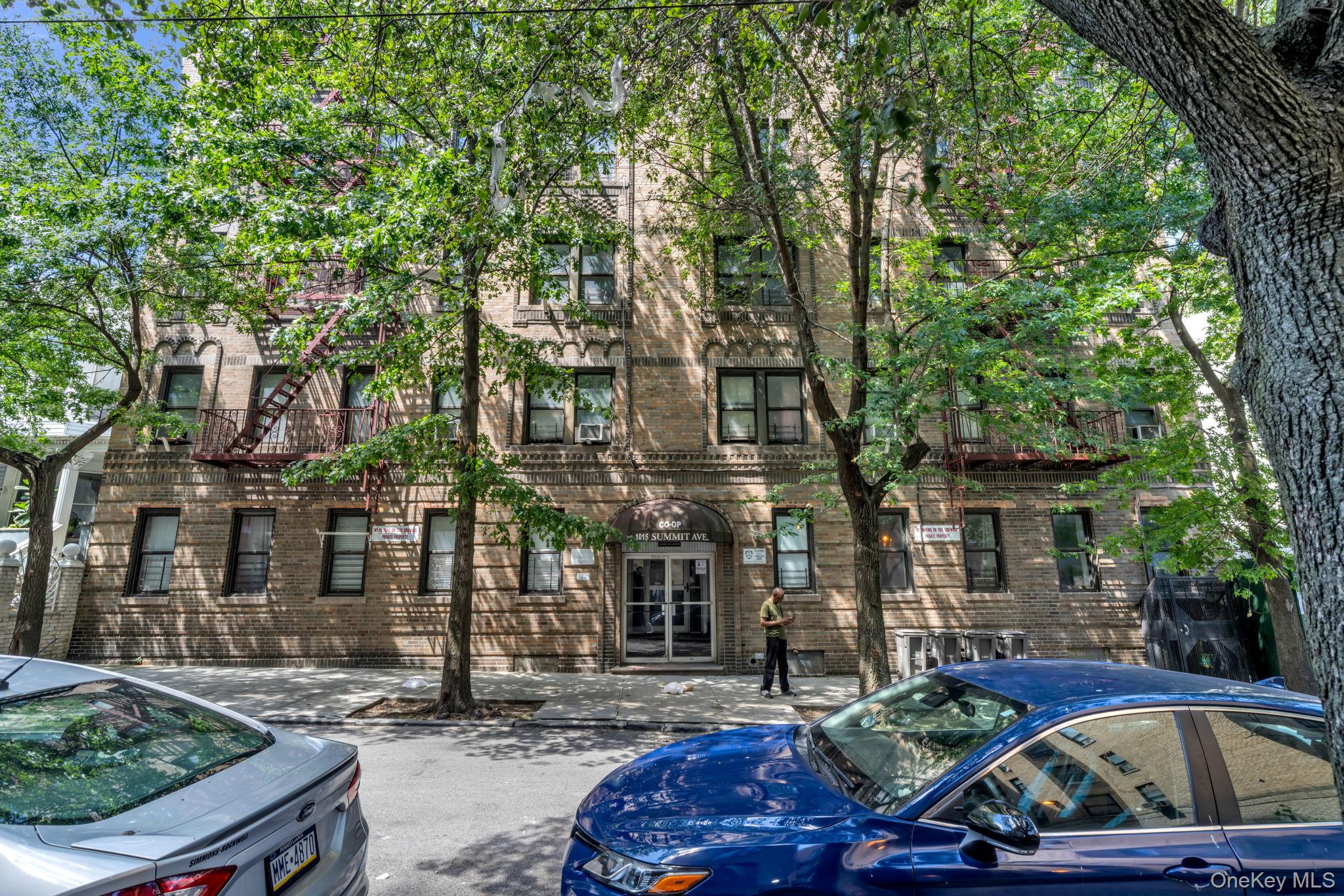 1015 Summit Avenue APT 6A Bronx New York United States, for Sale, residential, Anthony Omoruan, Keller Williams Realty, NYC Grp