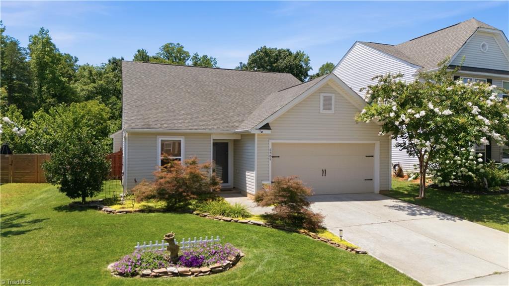 6909 Lowline Drive Greensboro North Carolina United States, Sale Pending, residential,  , The Headley Group Realty