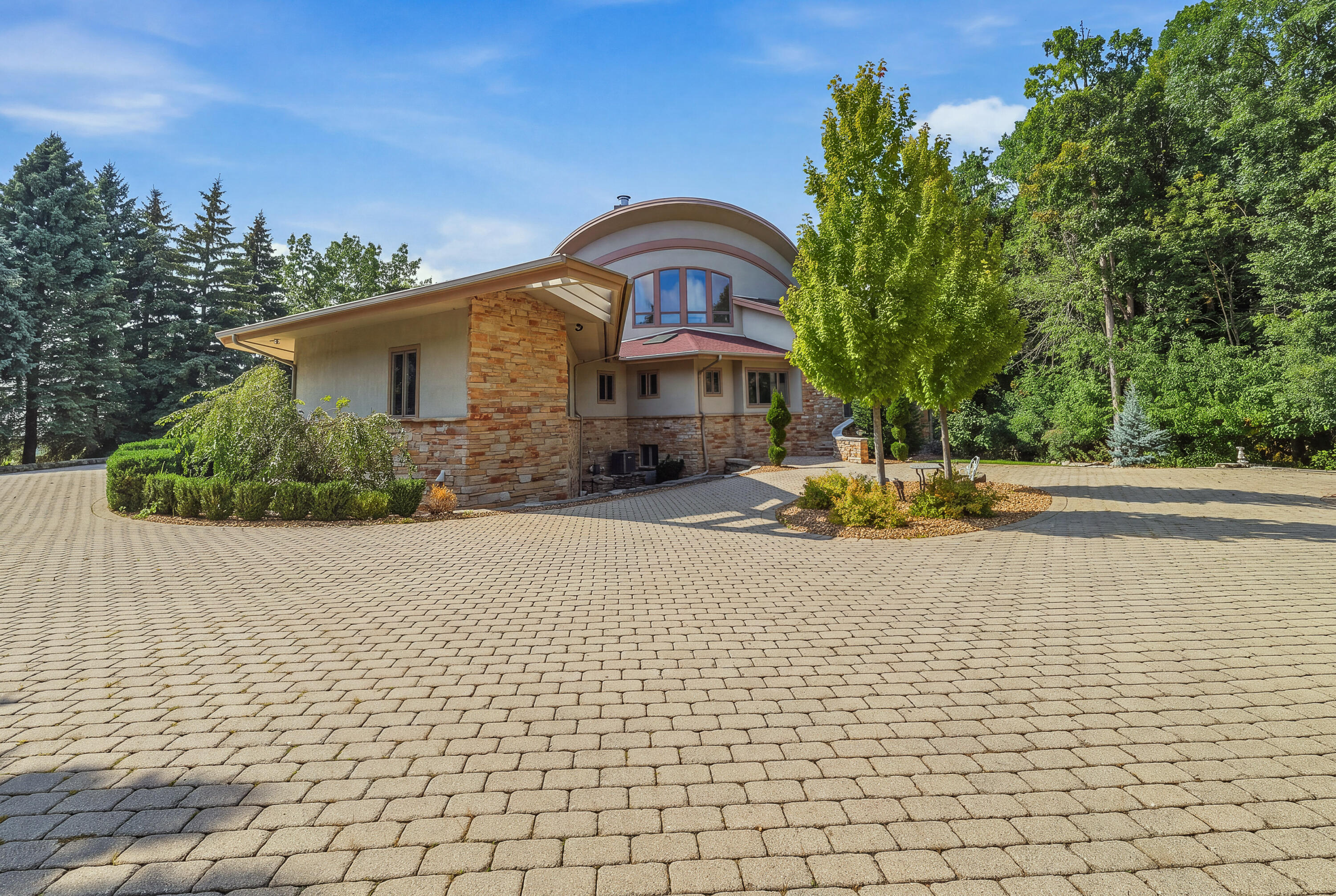 58 Oakridge Ct Fond Du Lac Wisconsin United States, for Sale, residential,  , Roberts Homes and Real Estate