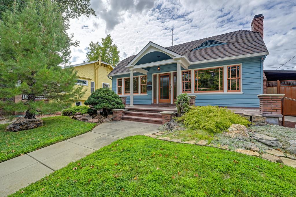 1038 33rd Street Sacramento California United States, for Sale, residential, , Royalty Property Management & Realty