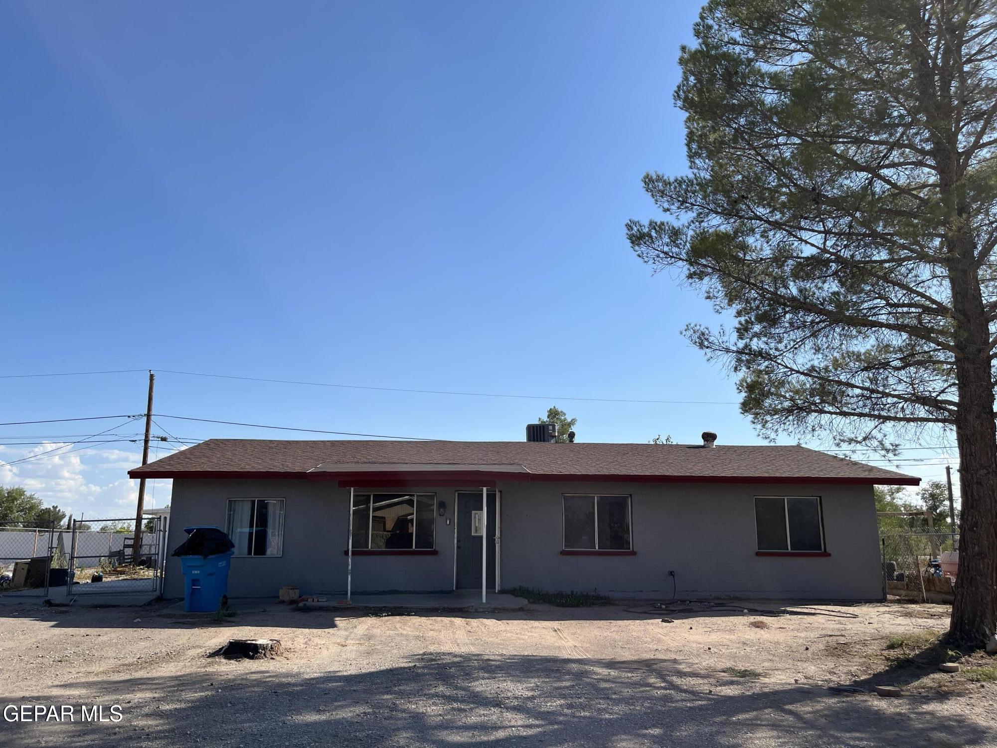 10744 MELLWARD Road Socorro Texas United States, Sale Pending, residential, , GO Realty U.S.