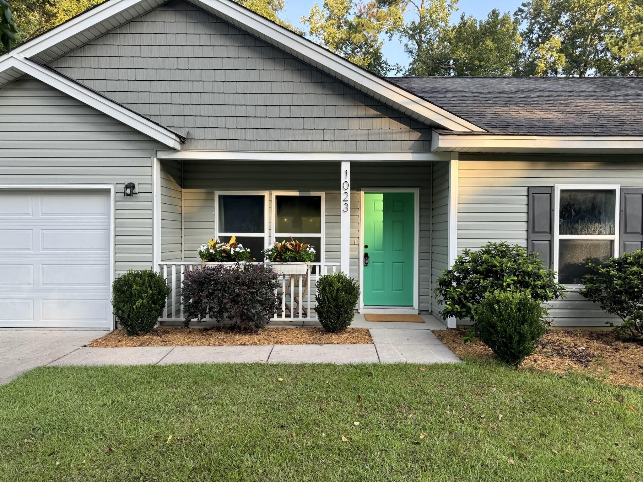 1023 Nottingham Drive Charleston South Carolina United States, Sale Pending, residential, Bobbie  Rose, Keller Williams Realty Charleston/West Ashley