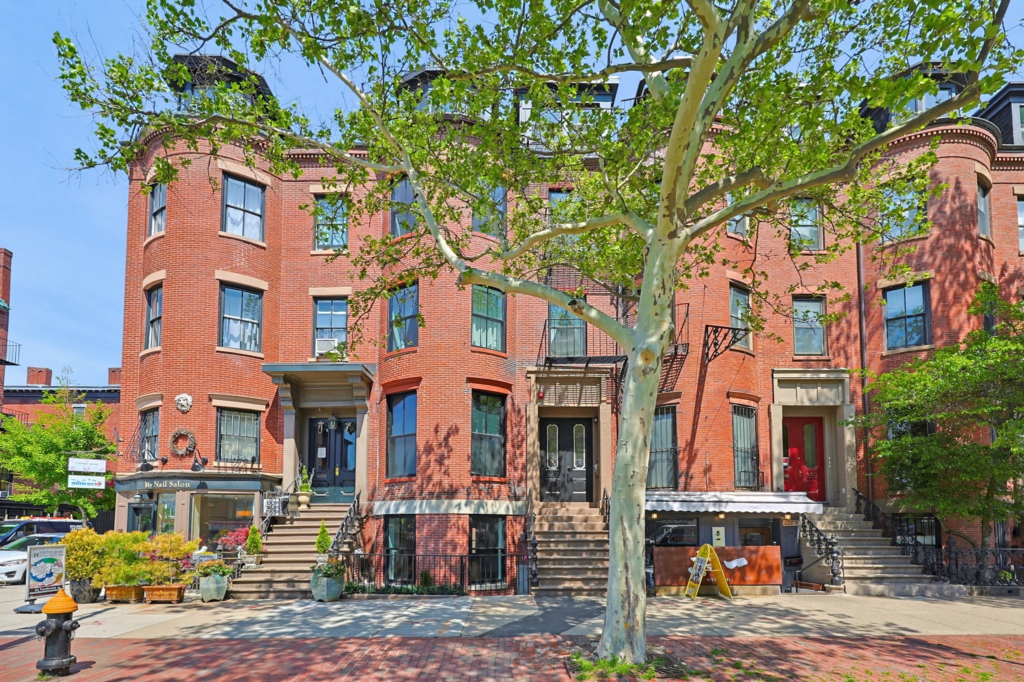 667 Tremont Street  UNIT A Boston Massachusetts United States, for Sale, residential,  , The Edwards Realty Team - Barrett Sotheby's International Realty