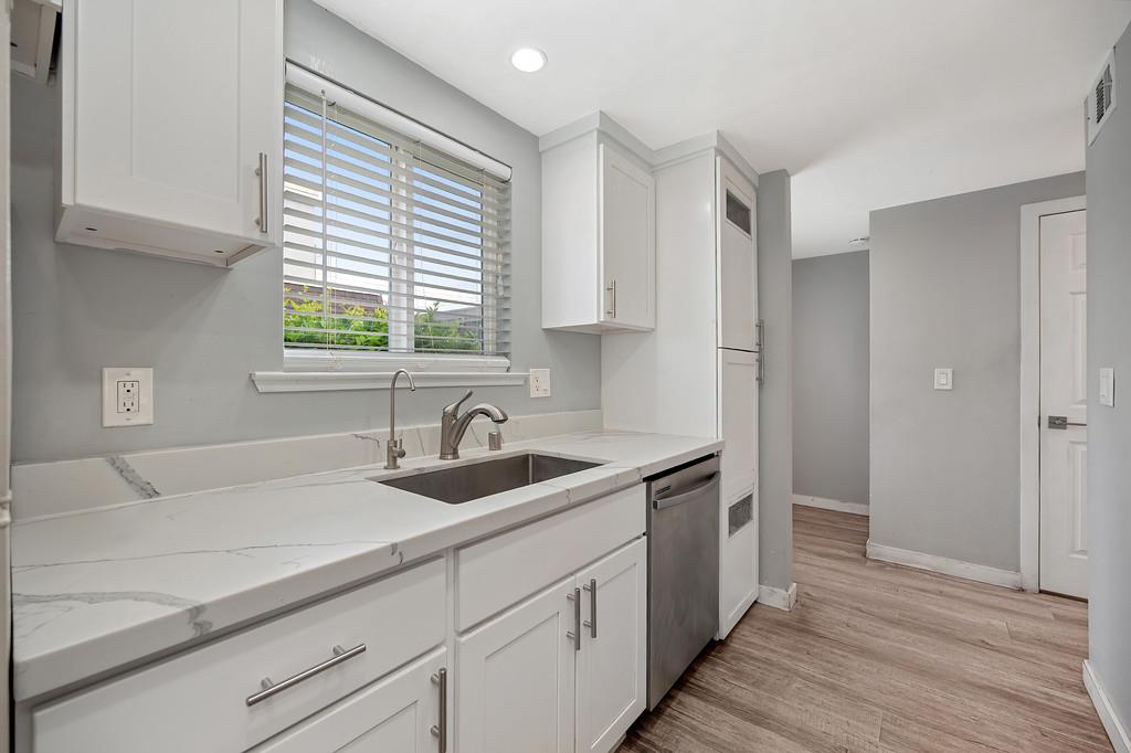 5686 Hillsdale Boulevard Sacramento California United States, for Sale, residential,  , SacHomes Realty Group