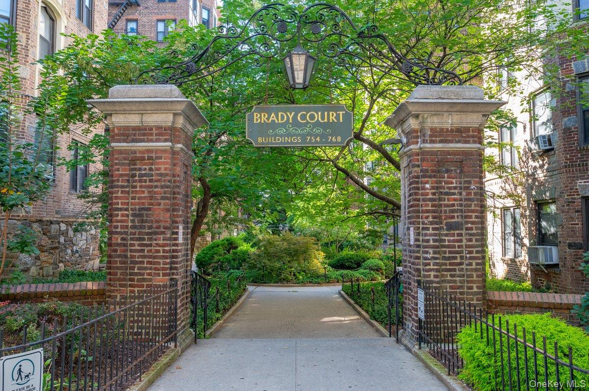 756 Brady Avenue APT 609 Bronx New York United States, for Sale, residential, Anthony Omoruan, Keller Williams Realty, NYC Grp