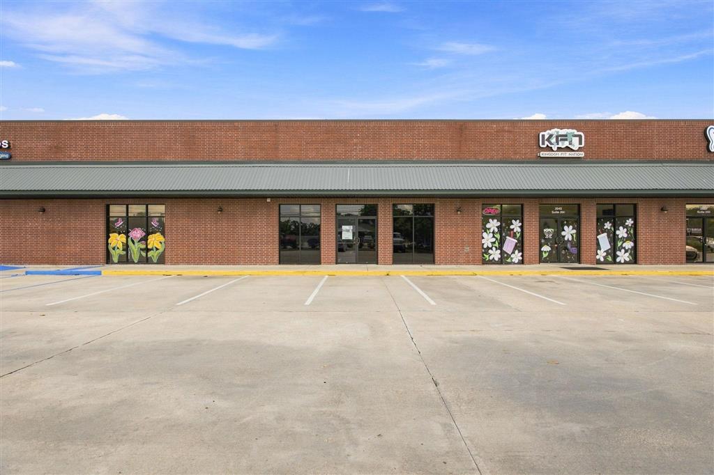 2640 Country Club Road APT Suite 150 Lake Charles Louisiana United States, for Lease, commercial, Mural Cormie, CENTURY 21 Bono Realty