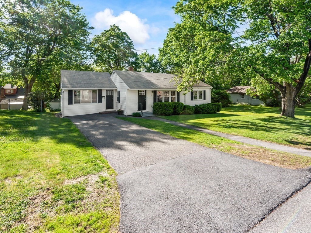 76 Robillard St Gardner Massachusetts United States, Sale Pending, residential, , Media Realty Group Inc.