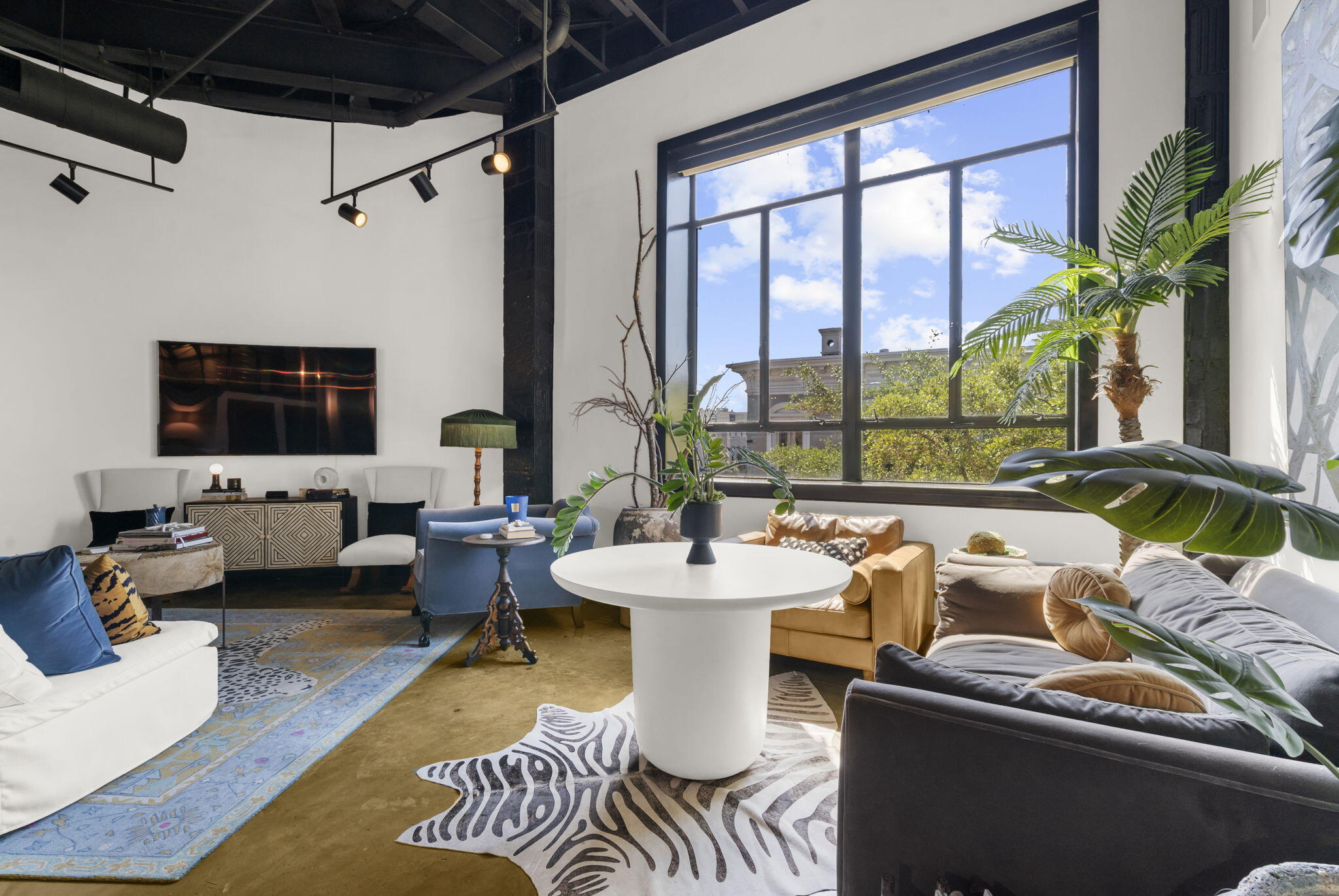 517 King Street APT 7 Charleston South Carolina United States, Sale Pending, residential, Bobbie  Rose, Keller Williams Realty Charleston/West Ashley