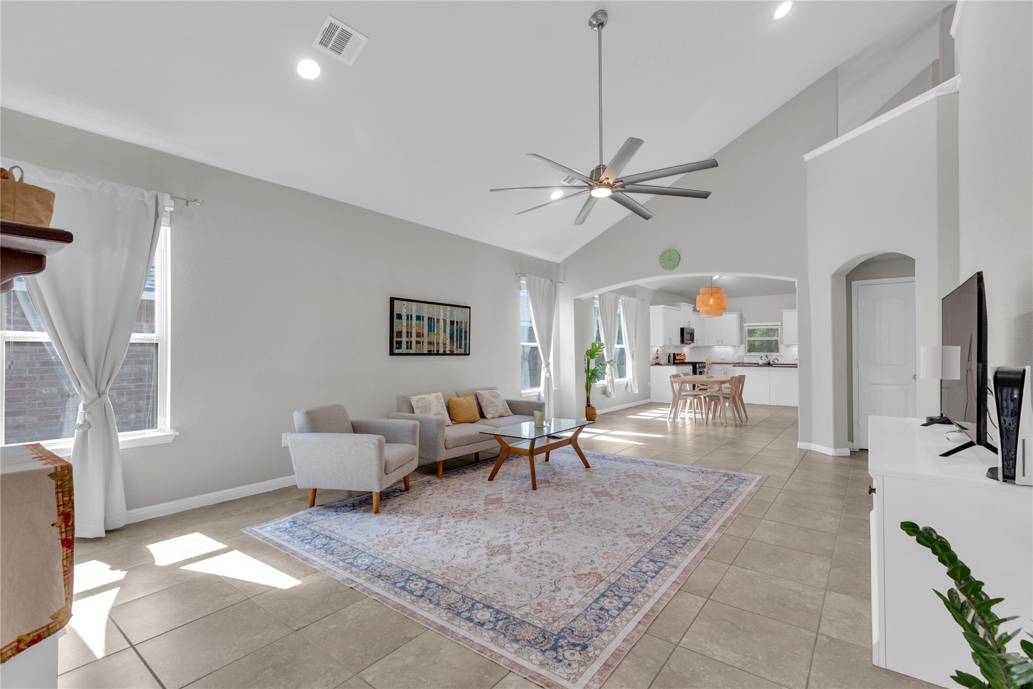 721 Schefer ST Leander Texas United States, for Sale, residential, Rita Vera, Central Metro Realty LLC