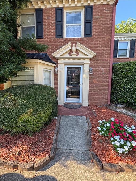 410 Forestgate Court Atlanta Georgia United States, for Rent, residential, Nivia  De Oliveira, Homesmart